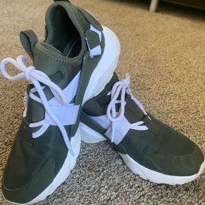 Nike Air Hurache Women